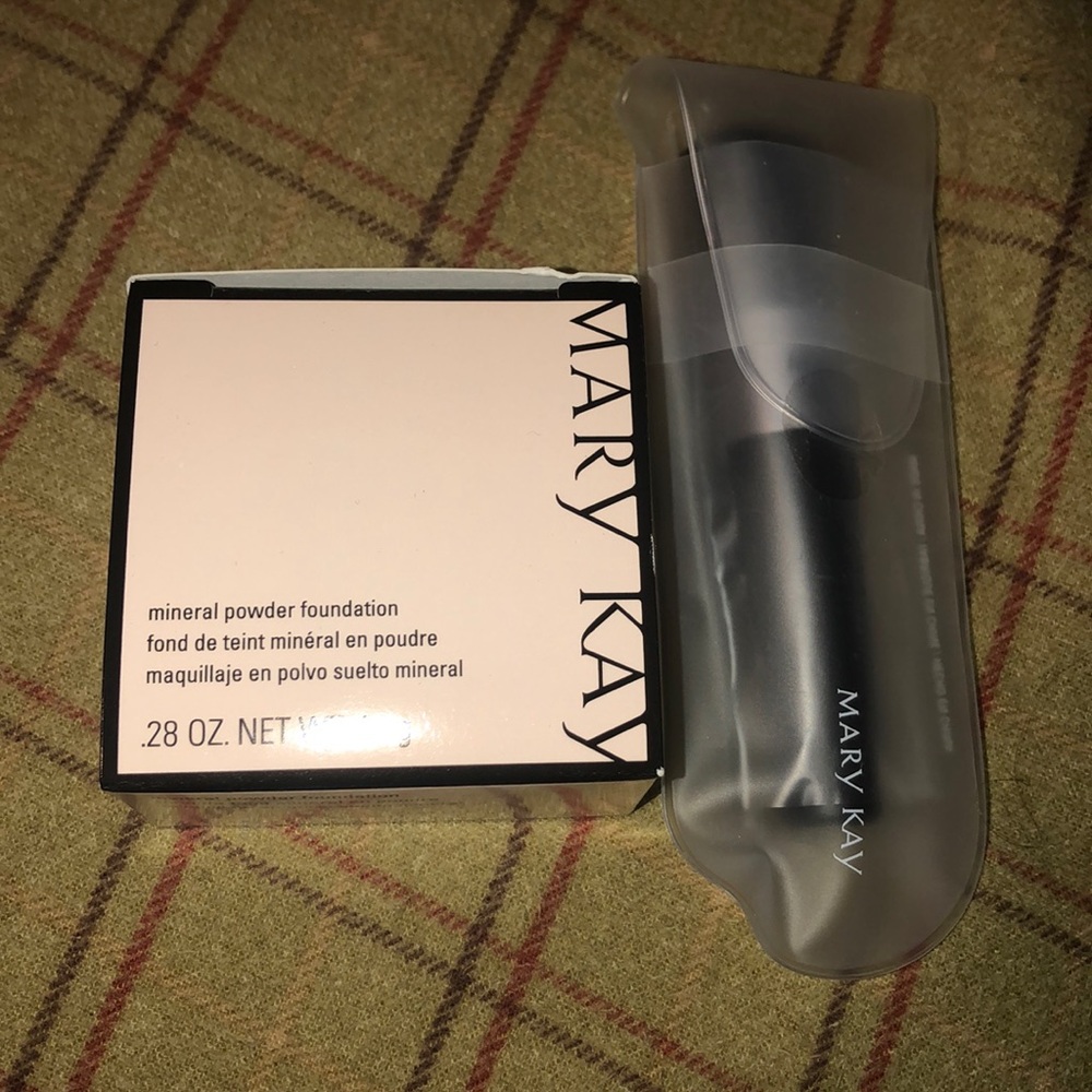 Mary Kay mineral foundation
